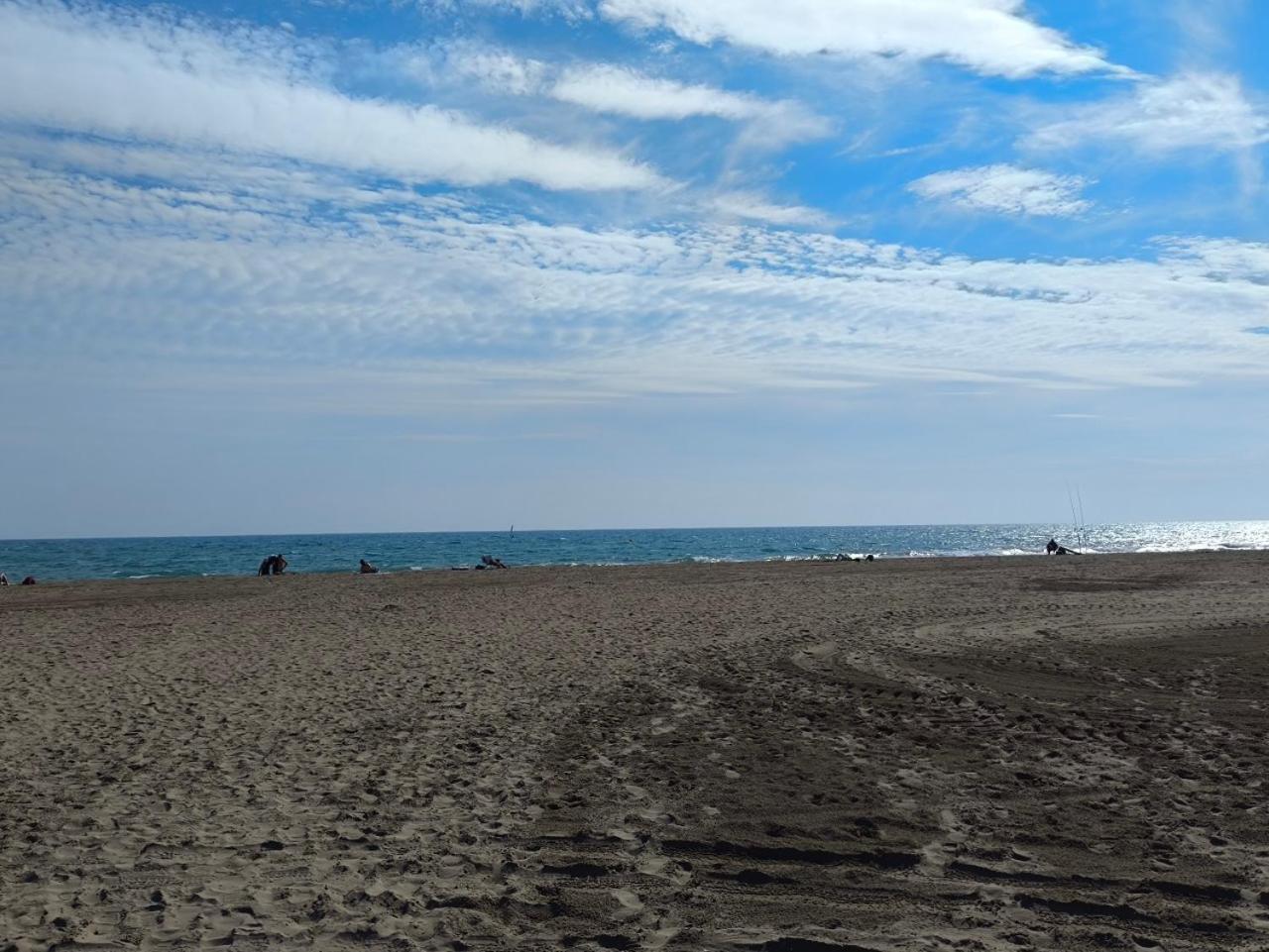 Doble Con Bano Privado Y Desayuno Incluido * Viladecans