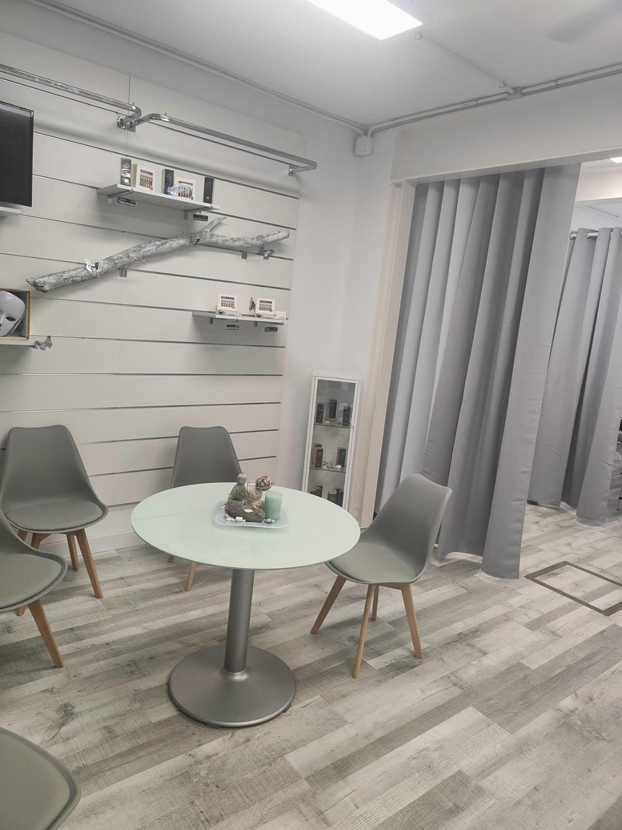 Doble Con Bano Privado Y Desayuno Incluido Viladecans