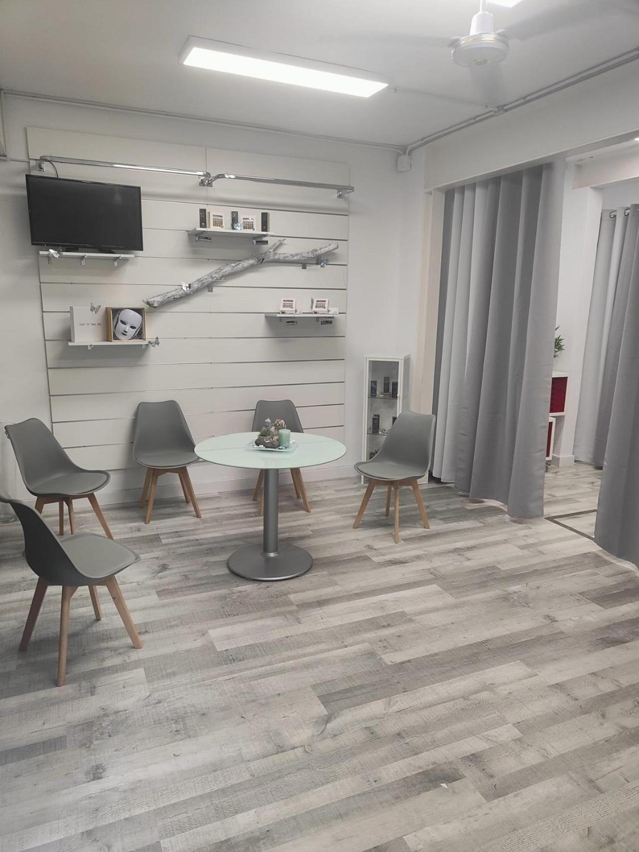 Homestay Doble Con Bano Privado Y Desayuno Incluido Viladecans
