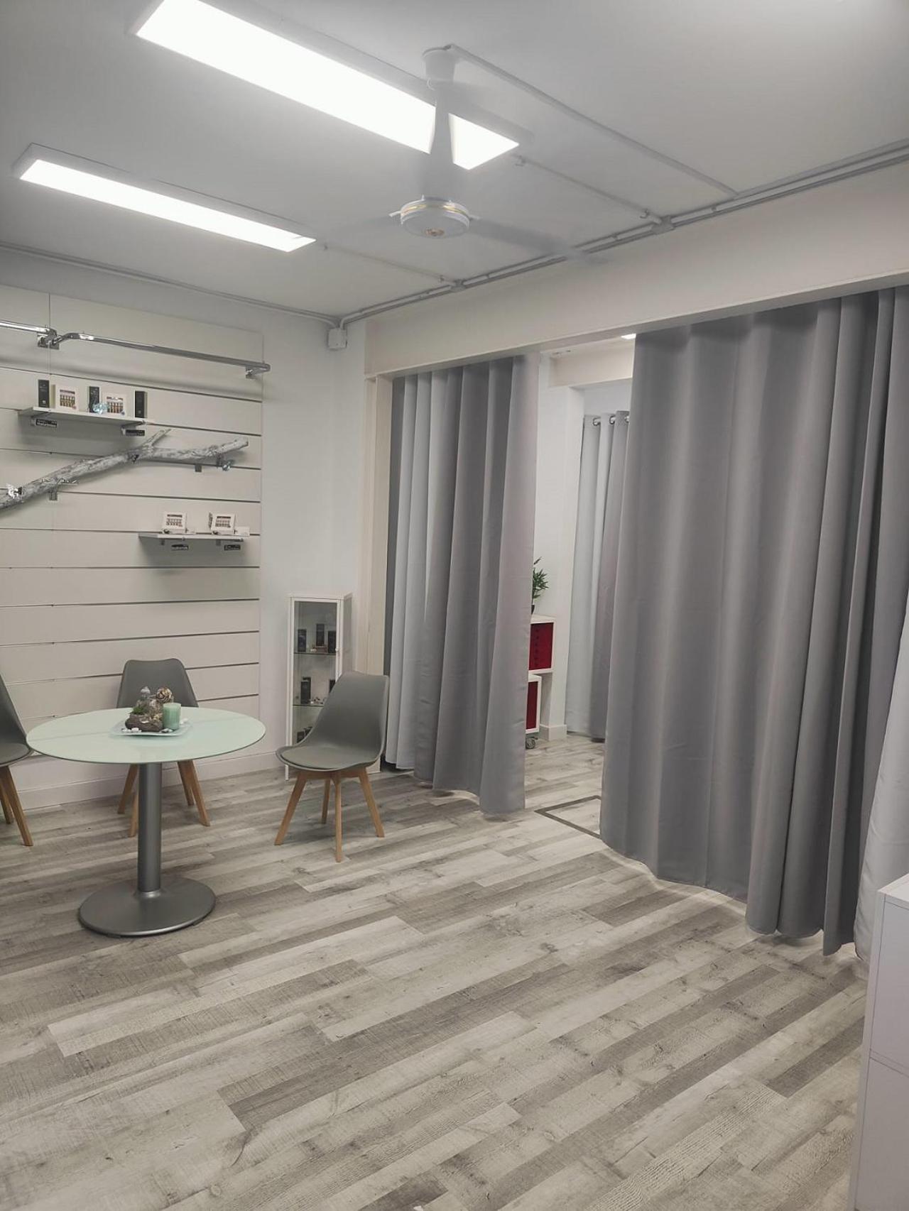 Doble Con Bano Privado Y Desayuno Incluido Viladecans