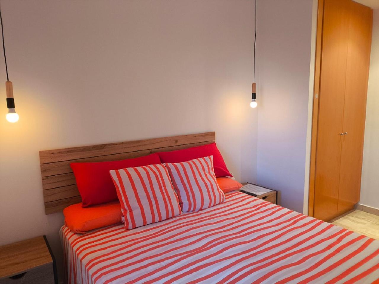 Doble Con Bano Privado Y Desayuno Incluido Viladecans